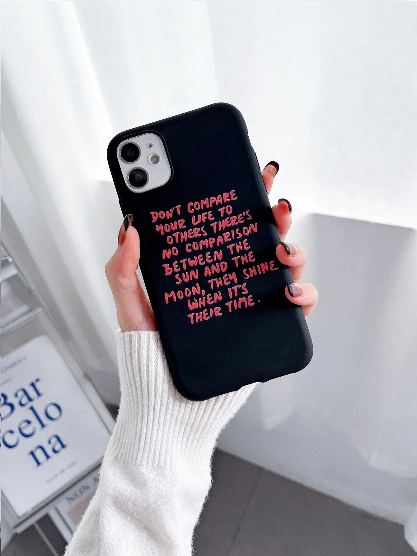 Letter Graphic Phone Case