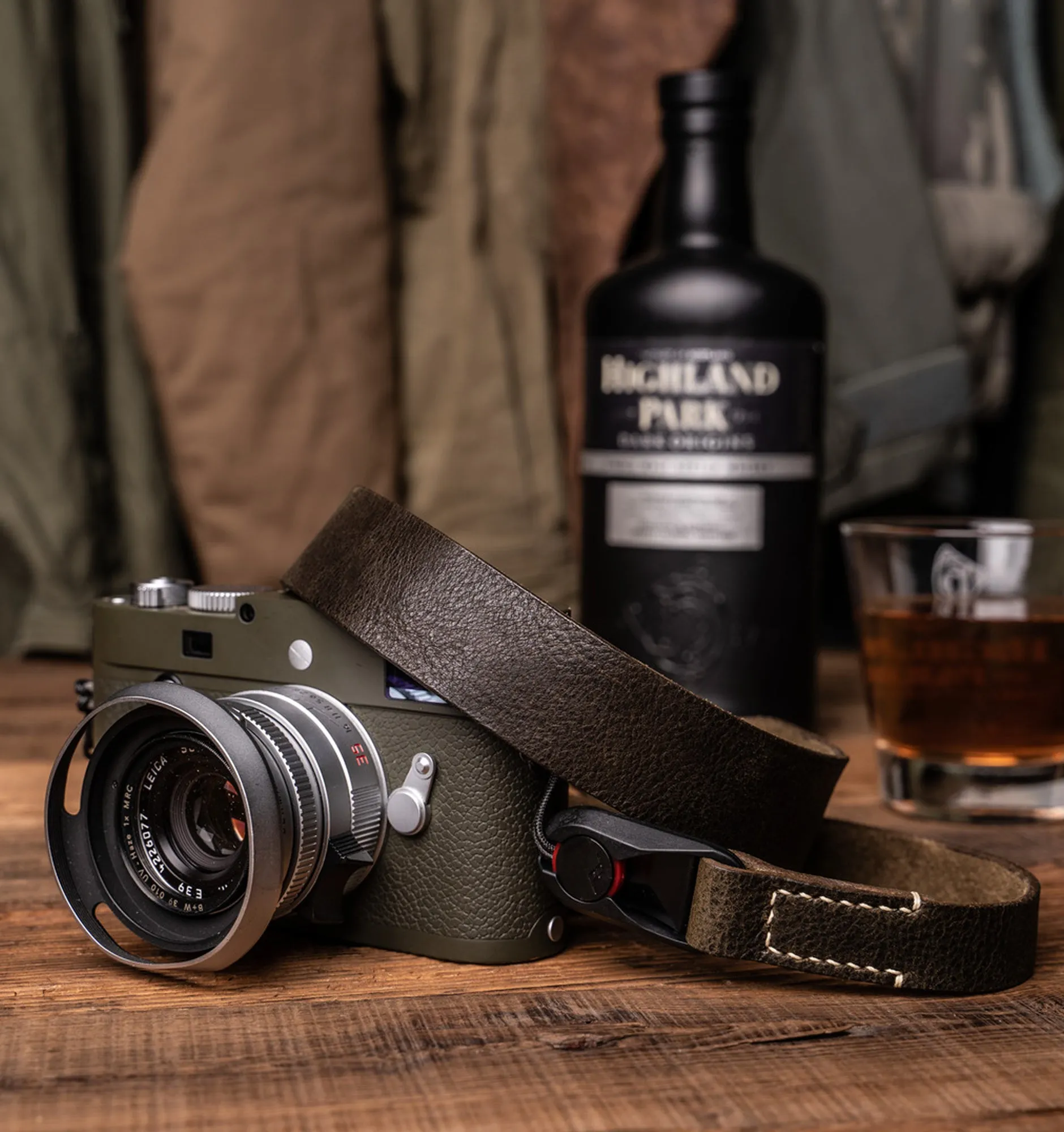 Wotancraft Full Leather Camera Neck Strap Tapered (Peak Design Anchor Link)